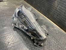 Laden Sie das Bild in den Galerie-Viewer, Frontscheinwerfer Mazda Cx5 Cx-5 K124-51030 Rechts Scheinwerfer Headlight SCH8431045348lq