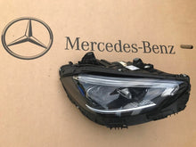 Laden Sie das Bild in den Galerie-Viewer, Frontscheinwerfer Mercedes-Benz W206 A2069068003 LED Rechts Headlight SCH8436304996zh