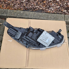 Laden Sie das Bild in den Galerie-Viewer, Frontscheinwerfer Ford Fiesta I L1BB-13E015-GB Links Scheinwerfer Headlight SCH8438437837mz
