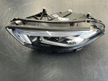 Laden Sie das Bild in den Galerie-Viewer, Frontscheinwerfer Mercedes-Benz W177 A1779065303 LED Links Headlight SCH8440148361cf