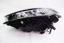 Laden Sie das Bild in den Galerie-Viewer, Frontscheinwerfer Nissan Qashqai I J10 26060BR00B Links Scheinwerfer Headlight SCH8446510857bg