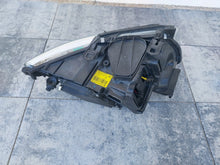 Load image into Gallery viewer, Frontscheinwerfer BMW E93 E92 7239935 Links Scheinwerfer Headlight SCH8462167425or