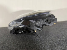 Laden Sie das Bild in den Galerie-Viewer, Frontscheinwerfer Seat Ibiza I V 6F1941005F Links Scheinwerfer Headlight SCH8466560491zw