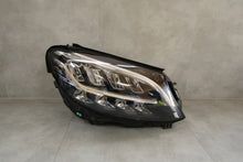 Laden Sie das Bild in den Galerie-Viewer, Frontscheinwerfer Mercedes-Benz W205 A2059066006 LED Rechts Headlight SCH8470407712kn