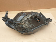Laden Sie das Bild in den Galerie-Viewer, Frontscheinwerfer BMW E60 E61 6928021KOD 85122000 Xenon Links Headlight SCH8473252998gw