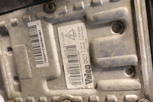 Laden Sie das Bild in den Galerie-Viewer, Frontscheinwerfer Chrysler 300c 89032133 E13885400 Links Scheinwerfer Headlight SCH8488905909mz