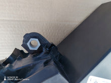 Laden Sie das Bild in den Galerie-Viewer, Frontscheinwerfer VW Passat 3J1941005 LED Links Scheinwerfer Headlight SCH8489934238er