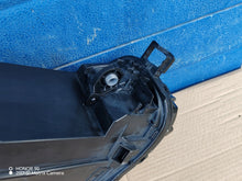 Laden Sie das Bild in den Galerie-Viewer, Frontscheinwerfer VW Passat 3J1941005 LED Links Scheinwerfer Headlight SCH8489934238er