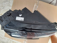 Load image into Gallery viewer, Frontscheinwerfer Skoda Karoq 57B941016D Rechts Scheinwerfer Headlight SCH8490433991zs