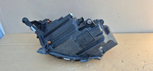 Laden Sie das Bild in den Galerie-Viewer, Frontscheinwerfer Skoda Kamiq 658941016 Rechts Scheinwerfer Headlight SCH8495899454yz