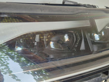 Laden Sie das Bild in den Galerie-Viewer, Frontscheinwerfer BMW IX I20 5E3CEA1-04 Links Scheinwerfer Headlight SCH8498433241nl