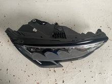 Laden Sie das Bild in den Galerie-Viewer, Frontscheinwerfer Audi A3 8Y0941012 LED Rechts Scheinwerfer Headlight SCH8499712832on