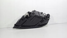 Laden Sie das Bild in den Galerie-Viewer, Frontscheinwerfer Volvo S40 I 182946036734 Rechts Scheinwerfer Headlight SCH8500097772wy