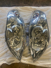 Laden Sie das Bild in den Galerie-Viewer, Frontscheinwerfer Renault Master III 260602078R 260105856R Rechts oder Links SCH8502052007mc