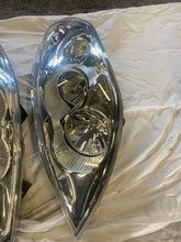 Laden Sie das Bild in den Galerie-Viewer, Frontscheinwerfer Renault Master III 260602078R 260105856R Rechts oder Links SCH8502052007mc