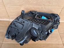 Laden Sie das Bild in den Galerie-Viewer, Frontscheinwerfer Mercedes-Benz W206 A2069062204 LE19A6438 Rechts Headlight SCH8506567186bd