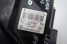 Laden Sie das Bild in den Galerie-Viewer, Frontscheinwerfer Mercedes-Benz W246 A2469066201 Rechts Scheinwerfer Headlight SCH8507090443vj
