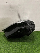 Laden Sie das Bild in den Galerie-Viewer, Frontscheinwerfer Audi Q3 83A941033 Links Scheinwerfer Headlight SCH8507981265lh