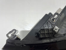 Laden Sie das Bild in den Galerie-Viewer, Frontscheinwerfer Seat Leon 5FB941007G LED Links Scheinwerfer Headlight SCH8510340647qn