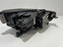 Laden Sie das Bild in den Galerie-Viewer, Frontscheinwerfer Seat Leon 5FB941007G LED Links Scheinwerfer Headlight SCH8510340647qn