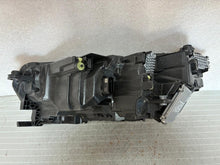Load image into Gallery viewer, Frontscheinwerfer Skoda Octavia IV 5E4941036 Full LED Rechts Headlight SCH8512819022cy