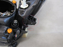 Laden Sie das Bild in den Galerie-Viewer, Frontscheinwerfer Toyota Auris 81110-02E40 Xenon Rechts Scheinwerfer Headlight SCH8525190276ou