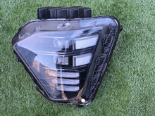 Laden Sie das Bild in den Galerie-Viewer, Frontscheinwerfer Hyundai Kona 92101BE100 Links Scheinwerfer Headlight SCH8528212426ed