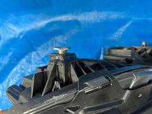 Laden Sie das Bild in den Galerie-Viewer, Frontscheinwerfer Mercedes-Benz W212 A2129063103 Links Scheinwerfer Headlight SCH8537703845dr