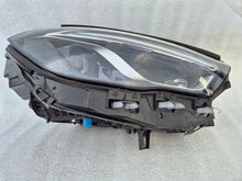 Laden Sie das Bild in den Galerie-Viewer, Frontscheinwerfer Mercedes-Benz W247 A2479064204 Rechts Scheinwerfer Headlight SCH8544956254yg