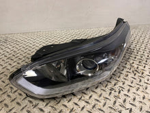Laden Sie das Bild in den Galerie-Viewer, Frontscheinwerfer Kia Ceed 92101-J7050 Links Scheinwerfer Headlight SCH8545435559mq