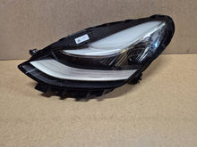 Laden Sie das Bild in den Galerie-Viewer, Frontscheinwerfer Tesla Model 107737500C L90137042L1856 Links Headlight SCH8546119941qp