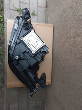 Laden Sie das Bild in den Galerie-Viewer, Frontscheinwerfer Opel Corsa F 9869000080 9851263780 LED Ein Satz Headlight SCH8557823778mv