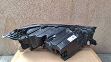Laden Sie das Bild in den Galerie-Viewer, Frontscheinwerfer Opel Corsa F 9869000080 9851263780 LED Ein Satz Headlight SCH8557823778mv