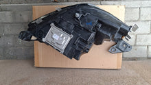 Laden Sie das Bild in den Galerie-Viewer, Frontscheinwerfer Opel Corsa F 9869000080 9851263780 LED Ein Satz Headlight SCH8557823778mv