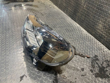 Laden Sie das Bild in den Galerie-Viewer, Frontscheinwerfer Toyota Proace Verso 149R00 Ein Satz Scheinwerfer Headlight SCH8568487151qz