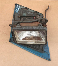 Laden Sie das Bild in den Galerie-Viewer, Frontscheinwerfer Pontiac Firebird 10014668 Links Scheinwerfer Headlight SCH8575629035nh