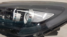 Laden Sie das Bild in den Galerie-Viewer, Frontscheinwerfer Hyundai I30 92101-G4120 LED Links Scheinwerfer Headlight SCH8576002591ki