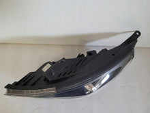 Load image into Gallery viewer, Frontscheinwerfer Hyundai I30 III 92101G4120 Links Scheinwerfer Headlight SCH8581354200za