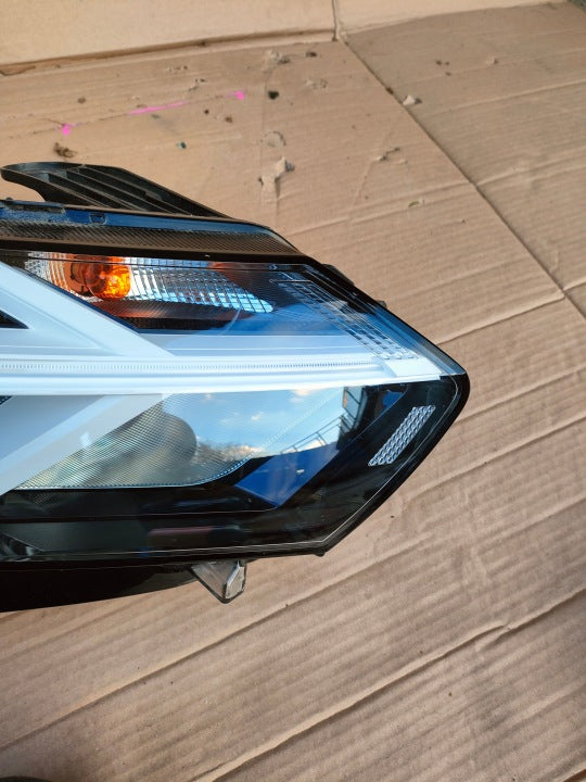 Frontscheinwerfer Dacia Jogger 260107978R 260107920 LED Rechts Headlight SCH8585042412oz