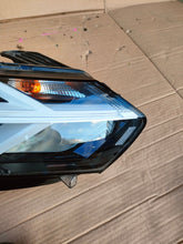 Load image into Gallery viewer, Frontscheinwerfer Dacia Jogger 260107978R 260107920 LED Rechts Headlight SCH8585042412oz