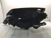 Laden Sie das Bild in den Galerie-Viewer, Frontscheinwerfer Peugeot 3008 9862665180 Rechts Scheinwerfer Headlight SCH8589398967oz