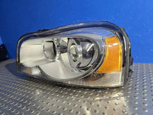 Laden Sie das Bild in den Galerie-Viewer, Frontscheinwerfer Volvo Xc90 I 31111845 89902046 Links Scheinwerfer Headlight SCH8589631523kn