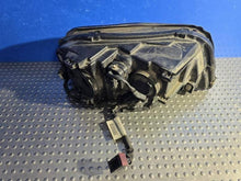 Laden Sie das Bild in den Galerie-Viewer, Frontscheinwerfer Volvo Xc90 I 31111845 89902046 Links Scheinwerfer Headlight SCH8589631523kn