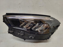 Laden Sie das Bild in den Galerie-Viewer, Frontscheinwerfer Mercedes-Benz Gla H247 A2479063504 LED Links Headlight SCH8592176484it