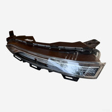 Load image into Gallery viewer, Frontscheinwerfer Hyundai Bayon 92208Q0500 LED Rechts Scheinwerfer Headlight SCH8593784610mj