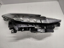 Laden Sie das Bild in den Galerie-Viewer, Frontscheinwerfer Toyota Chr 81110-F4220-00 LED Rechts Scheinwerfer Headlight SCH8615414203ee