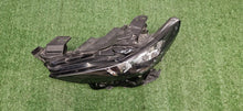 Load image into Gallery viewer, Frontscheinwerfer Mazda 3 BCJH51040 B0J867890 Links Scheinwerfer Headlight SCH8616518684db