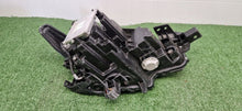Load image into Gallery viewer, Frontscheinwerfer Mazda 3 BCJH51040 B0J867890 Links Scheinwerfer Headlight SCH8616518684db