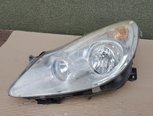 Laden Sie das Bild in den Galerie-Viewer, Frontscheinwerfer Opel Corsa D 13186381EF Ein Satz Scheinwerfer Headlight SCH8619685184qb