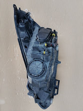 Laden Sie das Bild in den Galerie-Viewer, Frontscheinwerfer Opel Corsa D 13186381EF Ein Satz Scheinwerfer Headlight SCH8619685184qb